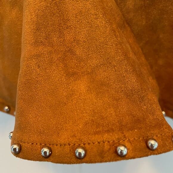 Very J Faux Suede Studded Hem Mini Skirt Medium Jr. - Picture 2 of 6